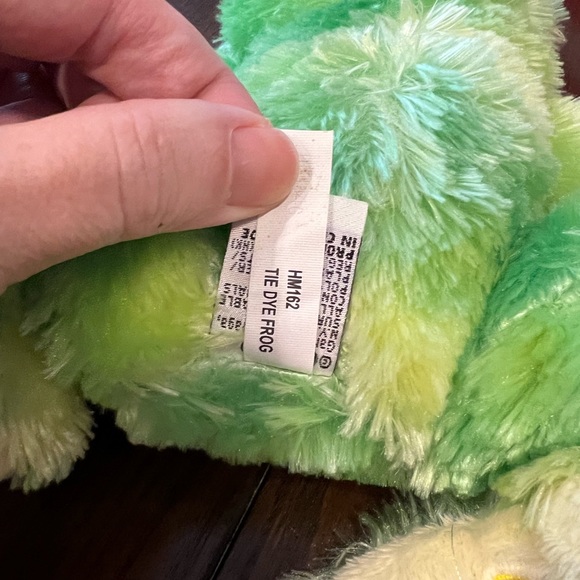 Ganz Webkinz Tie Dye Frog HM162 Plush Stuffed Animal - Picture 8 of 8